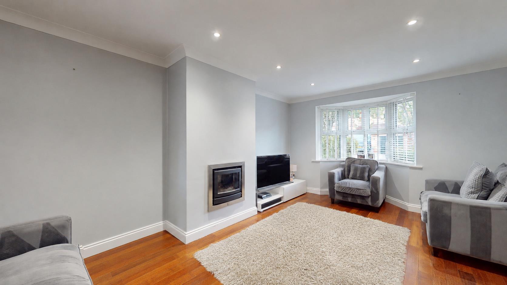 4 bed property in Leary Crescent, Newport Pagnell